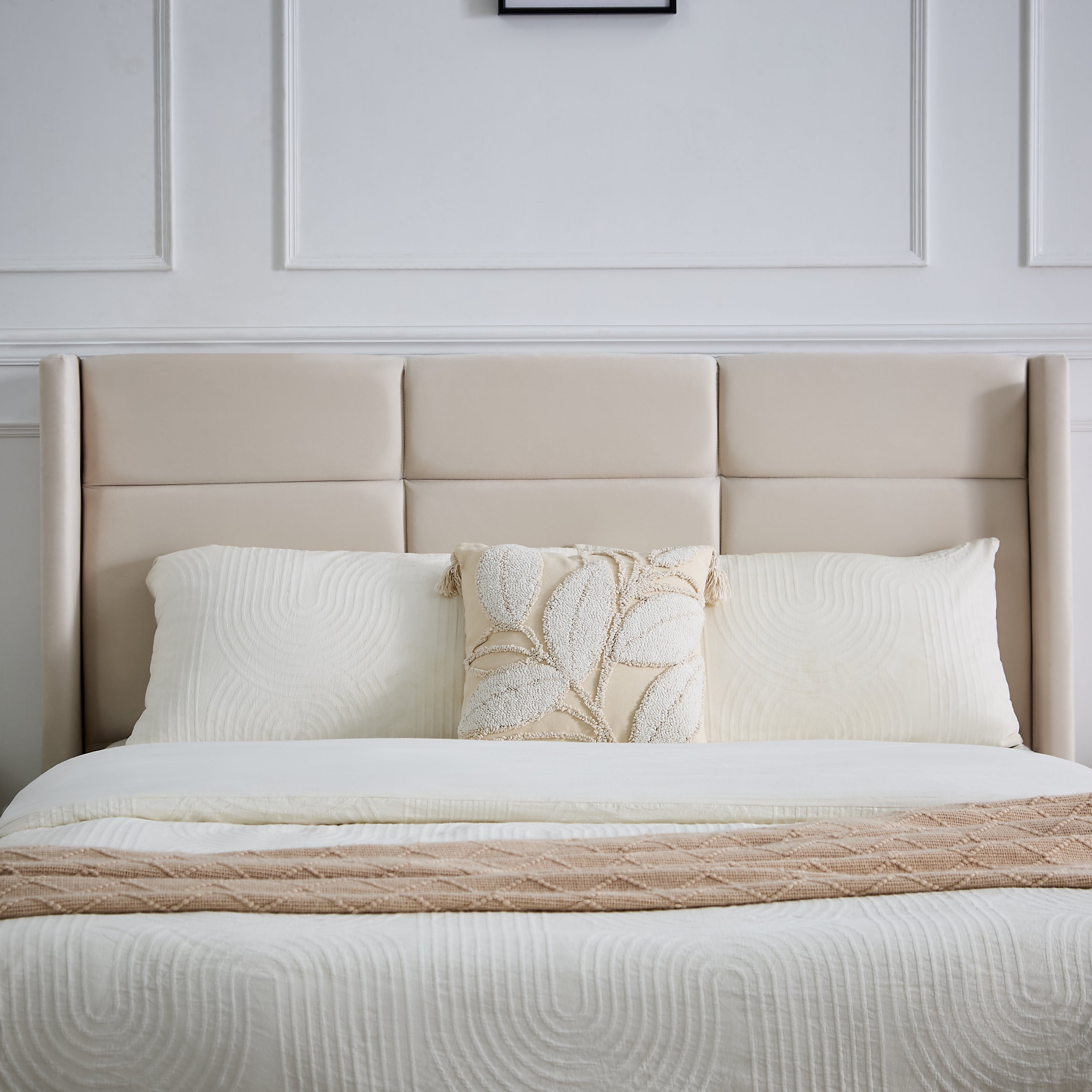 Aria Fabric Bed, Cream