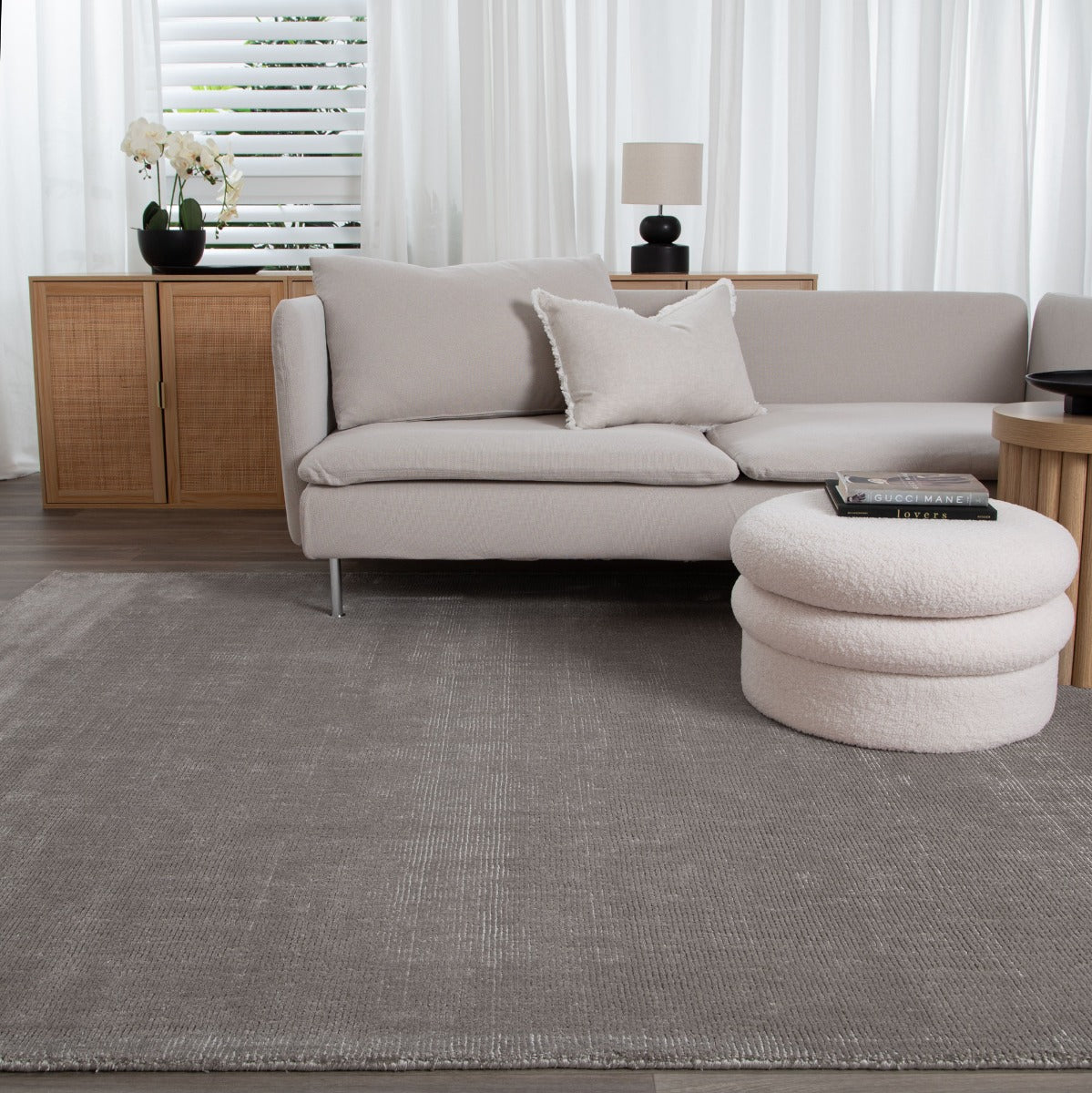 Horus Rug - Silver