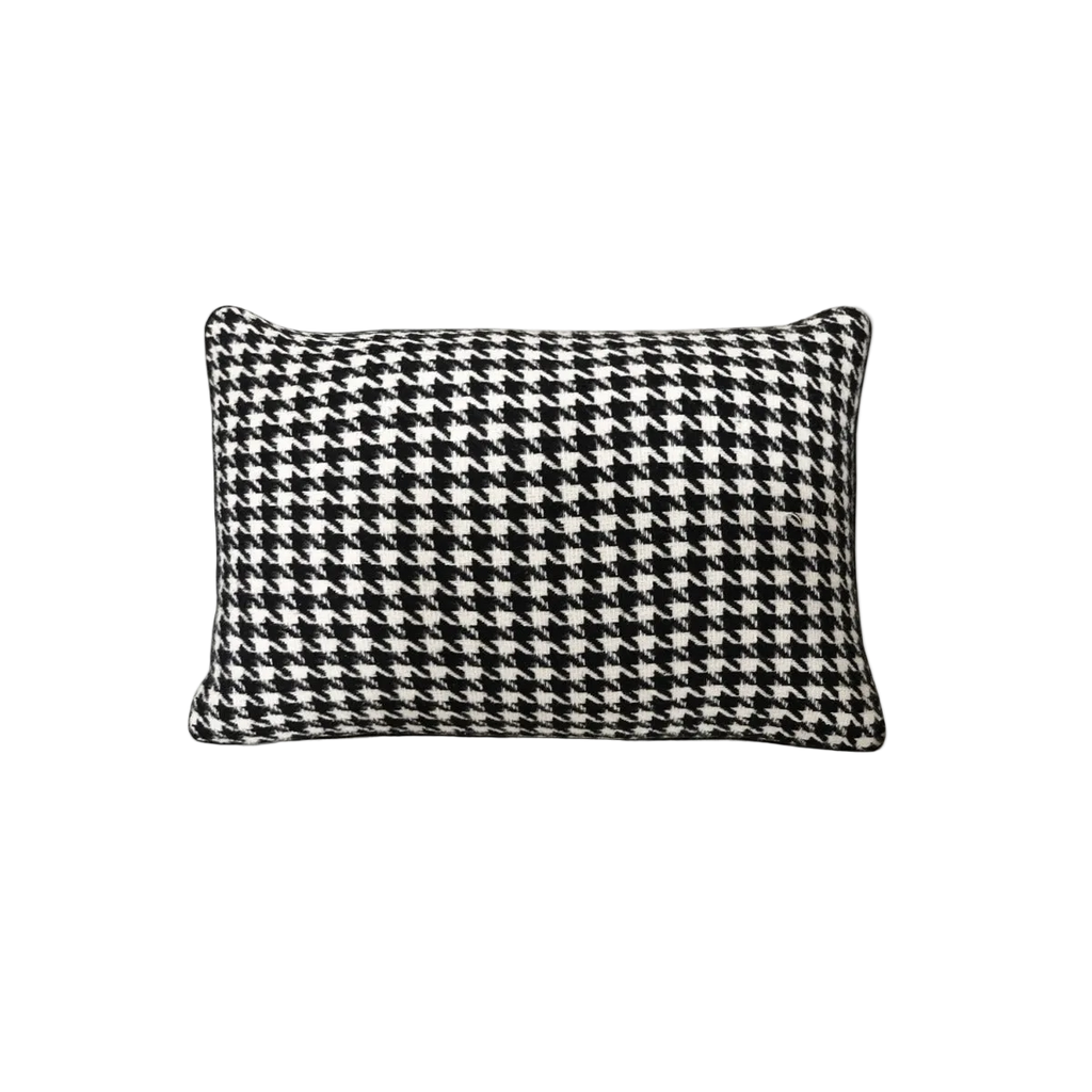 Black White Houndstooth Chenille Jacquard Cushion Feather Insert